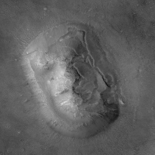 Das "Marsgesicht", aufgenommen 2001 vom Mars Global Surveyor (Courtesy of NASA / JPL / MSSS)