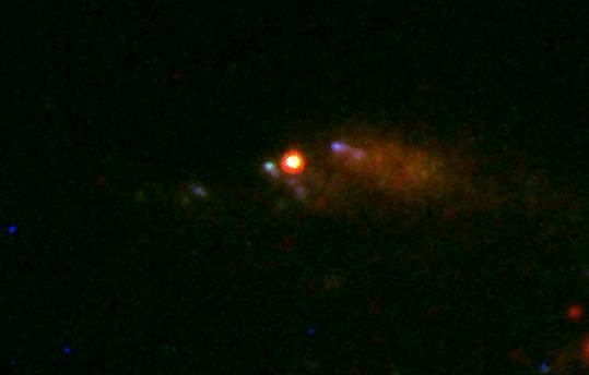 Hubble-Aufnahme des Gammasblitzes GRB 100316D und der Supernova SN 2010bh. (A. Levan/D. Bersier)
