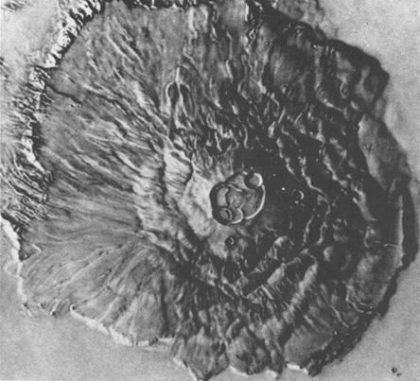 Der fast 27 Kilometer hohe Marsvulkan Olympus Mons (JPL/NASA)