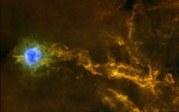 Dichte Gasfilamente in IC5146 (ESA/Herschel/SPIRE/PACS/D. Arzoumanian (CEA Saclay) for the “Gould Belt survey” Key Programme Consortium) Dichte Gasfilamente in IC5146 (ESA/Herschel/SPIRE/PACS/D. Arzoumanian (CEA Saclay) for the “Gould Belt survey” Key Programme Consortium)