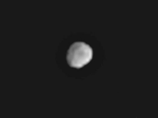 Asteroid Vesta, aufgenommen von der Raumsonde Dawn (NASA / JPL-Caltech / UCLA / MPS / DLR / IDA) Asteroid Vesta, aufgenommen von der Raumsonde Dawn (NASA / JPL-Caltech / UCLA / MPS / DLR / IDA)