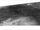 Auf dem Radarbild von Titans Oberfläche sind Dünen, ein Krater und ein Teil der Oberflächenformation Xanadu sichtbar. (NASA / JPL)