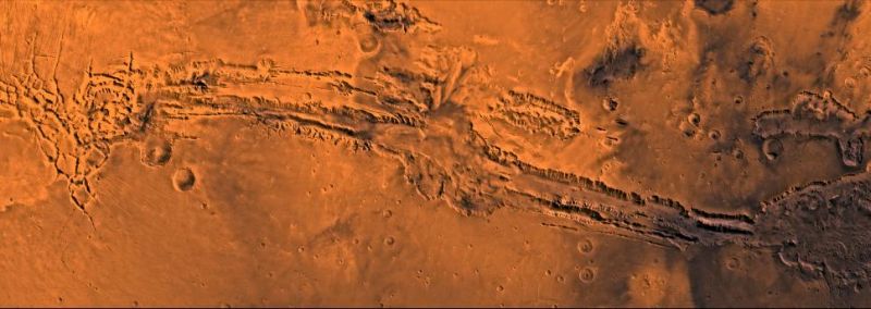 Großaufnahme des Valles Marineris (Courtesy of NASA / JPL / USGS)