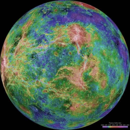 Venus - zentriert auf 270 Grad östlicher Länge (Courtesy of NASA / JPL / USGS)