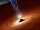 Illustration eines supermassiven Schwarzen Lochs im Zentrum einer Akkretionsscheibe. Ein Anteil der einfallenden Materie wird in Form eines bläulichen Jets abgestoßen. (NASA / JPL-Caltech)