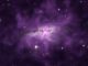 Das verschmelzende Galaxienpaar NGC 6240, basierend auf Daten der Weltraumteleskope Chandra und Hubble. Der Halo (violette Struktur) hat einen Durchmesser von über 300.000 Lichtjahren. (X-ray (NASA / CXC / SAO / E.Nardini et al); Optical (NASA / STScI))