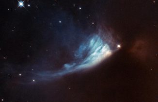 Das Weltraumteleskop Hubble machte kürzlich diese Aufnahme von Gyulbudaghians Nebel (GM 1-29), einer fächerförmigen Struktur in der Umgebung des Sterns PV Cephei. (ESA / Hubble & NASA. Acknowledgement: Alexey Romashin)