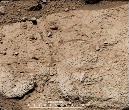 Eine Aufnahme des Steins Cumberland, dem zweiten Ziel für eine Bohrung und Entnahme von Gesteinsproben auf dem Mars. (NASA / JPL-Caltech / MSSS) Eine Aufnahme des Steins Cumberland, dem zweiten Ziel für eine Bohrung und Entnahme von Gesteinsproben auf dem Mars. (NASA / JPL-Caltech / MSSS)