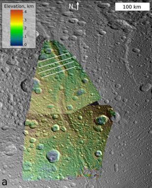 Diese Falschfarbenaufnahme zeigt den Bergrücken Janiculum Dorsa auf dem Saturnmond Dione. Die Faltung der Mondkruste unter dem Bergrücken spricht dafür, dass sich unter der Oberfläche ein Ozean befand, als der Bergrücken gebildet wurde. (NASA / JPL-Caltech / SSI / Brown)