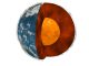 Schematischer Aufbau der Erde mit dem Mantel (rot) und dem flüssigen, äußeren Erdkern (orange), der den festen, inneren Erdkern (hier nicht sichtbar) umschließt. (NASA / JPL / Université Paris Diderot - Institut de Physique du Globe de Paris)