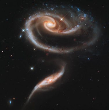 Die beiden interagierenden Galaxien UGC 1810 und UGC 1813, bekannt als Arp 273. Die Aufnahme stammt vom Weltraumteleskop Hubble. (NASA, ESA and the Hubble Heritage Team (STScI / AURA)) Die beiden interagierenden Galaxien UGC 1810 und UGC 1813, bekannt als Arp 273. Die Aufnahme stammt vom Weltraumteleskop Hubble. (NASA, ESA and the Hubble Heritage Team (STScI / AURA))