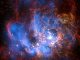 Die sternbildende Galaxie NGC 694 in optischen und Röntgenwellenlängen (blau). Die Röntgenemission stammt größtenteils von Prozessen, die mit der Sternentstehungsaktivität in Zusammenhang stehen. (X-ray: NASA / CXC / CfA / R. Tuellmann et al.; Optical: NASA / AURA / STScI)