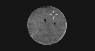 Ein Bild des Planeten Merkur vor der Sonnenscheibe (siehe die Markierung), aufgenommen am 3. Juni 2014 vom NASA-Rover Curiosity auf dem Mars. (NASA / JPL-Caltech / MSSS / Texas A&M)