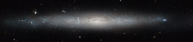 Hubble-Aufnahme der Spiralgalaxie NGC 4244 im Sternbild Jagdhunde. (NASA & ESA; Acknowledgement: Roelof de Jong) Hubble-Aufnahme der Spiralgalaxie NGC 4244 im Sternbild Jagdhunde. (NASA & ESA; Acknowledgement: Roelof de Jong)