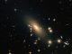 Dieses Bild des Galaxienhaufens Abell 1413 wurde aus optischen und nahinfraroten Beobachtungsdaten des Weltraumteleskops Hubble erstellt. (ESA / Hubble & NASA; Acknowledgement: Nick Rose)