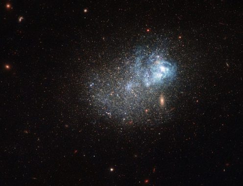 Hubble-Aufnahme der Zwerggalaxie Markarian 209. (ESA / Hubble & NASA; Acknowledgement: Nick Rose)