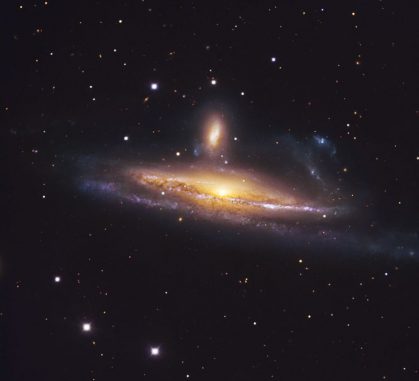 Die wechselwirkenden Galaxien NGC 1531 (oben) und NGC 1532 (unten), aufgenommen vom Danish 1,54-Meter-Teleskop der Europäischen Südsternwarte in Chile. (ESO / IDA / Danish 1.5 m / R.Gendler and J.-E. Ovaldsen)