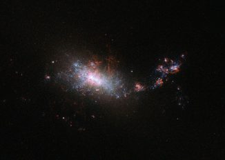 NGC 1140, aufgenommen vom Weltraumteleskop Hubble. (ESA / Hubble & NASA)