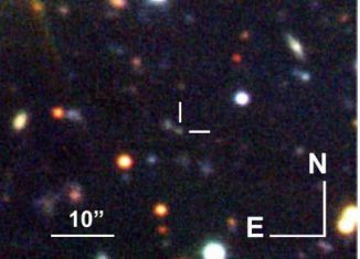 Ein optisches Bild eines Himmelsausschnitts mit einer schwachen Galaxie (weiße Markierung), wo im Jahr 2014 ein Gammastrahlenausbruch (GRB) stattfand. Die Studie ergab, dass sein Ursprung eine Supernova war. Dennoch zeigt er Anzeichen für Schockwellen, die typisch für einen anderen GRB-Typ sind. (Cano et al.)