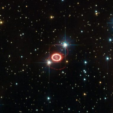 Hubble-Aufnahme des Supernova-Überrests SN 1987A. (ESA / Hubble & NASA)