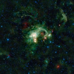 SH 2-235 im Sternbild Auriga (Fuhrmann), aufgenommen vom Weltraumteleskop WISE. (NASA / JPL-Caltech / UCLA)