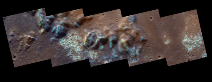 Mulden innerhalb des Raditladi-Einschlagbeckens (NASA / Johns Hopkins University Applied Physics Laboratory / Carnegie Institution of Washington) Mulden innerhalb des Raditladi-Einschlagbeckens (NASA / Johns Hopkins University Applied Physics Laboratory / Carnegie Institution of Washington)