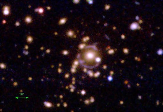 Ein optisches Bild des "Elliot Arc" (Buckley-Geer et al.) Ein optisches Bild des "Elliot Arc" (Buckley-Geer et al.)