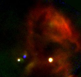 Die Sternentstehungsregion W40, aufgenommen mit dem FORCAST-Instrument an Bord des SOFIA-Observatoriums (NASA / DLR / USRA / DSI / R. Shuping & W. Vacca / FORCAST team)