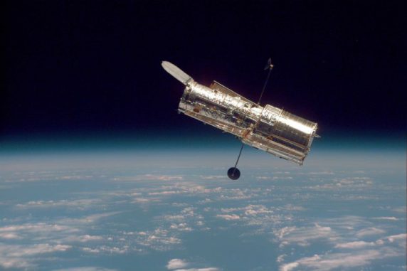Das Hubble-Weltraumteleskop (Image courtesy NASA / STScI)