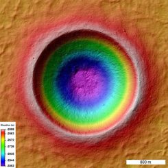 Farbcodierte Aufnahme des Mondkraters Linné (NASA / GSFC / Arizona State University)