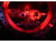 Das Bild zeigt das Innere einer Experimentierkammer des LCLS Lasers. In der Bildmitte ist der Halter für die zu erhitzende Materieprobe erkennbar. (Photo courtesy University of Oxford / Sam Vinko)