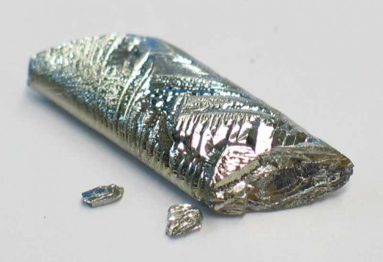 Ein ultrareiner Tellur-Kristall (MIT) Ein ultrareiner Tellur-Kristall (MIT)