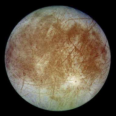 Jupiters Eismond Europa, aufgenommen von der Raumsonde Galileo (NASA / JPL / DLR)