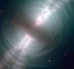 Der Eiernebel oder Egg Nebula (ESA / Hubble, NASA)