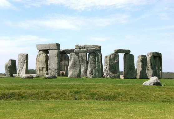 Stonehenge (Wikipedia / User: Operarius / CC BY-SA 3.0 DE)