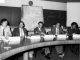 Am 25. Januar 1983 gab CERN die Entdeckung des W-Bosons bekannt. Von links nach rechts: Carlo Rubbia, Simon van der Meer, Herwig Schopper, Erwin Gabathuler, Pierre Darriulat. (CERN)