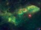 Gas- und Staubwolken in der Umgebung des auffälligen Sternsystems Jabbah (rechts), aufgenommen vom Weltraumteleskop WISE. (NASA / JPL-Caltech / UCLA)