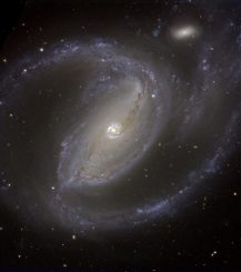 Die Balkenspiralgalaxie NGC 1097, aufgenommen vom Very Large Telescope der Europäischen Südsternwarte. (ESO)