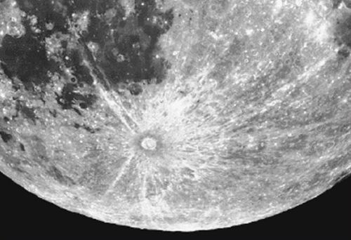 Krater Tycho (Courtesy of NASA / HST)