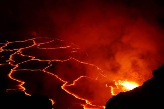 Nachtansicht des hawaiianischen Vulkans Kilauea. (Credits: NASA)