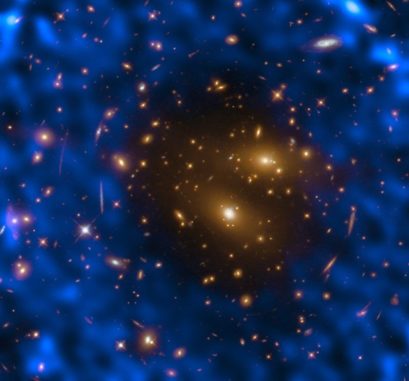 Der Galaxienhaufen RX J1347.5-1145, basierend auf Hubble- und ALMA-Daten. (Credit: ESA / Hubble & NASA, T. Kitayama (Toho University, Japan) / ESA / Hubble & NASA)