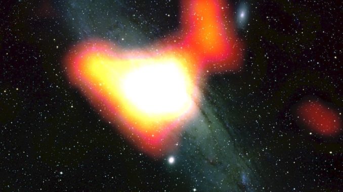 Die Gammaemissionen (gelbweiß) im Herzen der Andromeda-Galaxie deuten auf unerwartete Prozesse in der Zentralregion der Galaxie hin. Sie könnten durch viele Quellen verursacht werden, etwa eine Population von Pulsaren oder durch Dunkle Materie. (Credits: NASA / DOE / Fermi LAT Collaboration and Bill Schoening, Vanessa Harvey / REU program / NOAO / AURA / NSF) Die Gammaemissionen (gelbweiß) im Herzen der Andromeda-Galaxie deuten auf unerwartete Prozesse in der Zentralregion der Galaxie hin. Sie könnten durch viele Quellen verursacht werden, etwa eine Population von Pulsaren oder durch Dunkle Materie. (Credits: NASA / DOE / Fermi LAT Collaboration and Bill Schoening, Vanessa Harvey / REU program / NOAO / AURA / NSF)