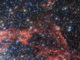 Der Supernova-Überrest N103B (oben), aufgenommen vom Weltraumteleskop Hubble. (Credits: ESA / Hubble, NASA)