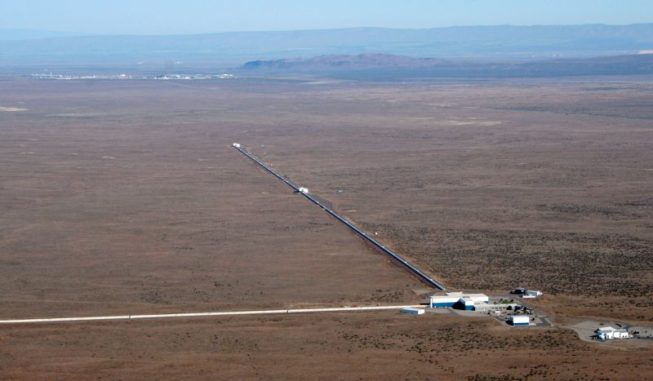 Der LIGO-Gravitationswellendetektor in Hanford (Washington). (Credit: LIGO Laboratory)