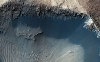 Sandablagerungen auf dem Mars, aufgenommen vom Mars Reconnaissance Orbiter. ( Credits: NASA / JPL-Caltech / Univ. of Arizona)