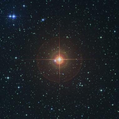 Die Umgebung des Sterns W Hydrae in sichtbaren Wellenlängen. (Credit: Digitized Sky Survey) Die Umgebung des Sterns W Hydrae in sichtbaren Wellenlängen. (Credit: Digitized Sky Survey)
