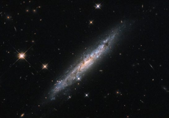 ESO 580-49, aufgenommen vom Weltraumteleskop Hubble. (Credits: ESA / Hubble & NASA) ESO 580-49, aufgenommen vom Weltraumteleskop Hubble. (Credits: ESA / Hubble & NASA)