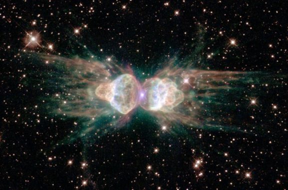 Der Ameisennebel, aufgenommen vom Weltraumteleskop Hubble. (Credits: NASA, ESA and the Hubble Heritage Team (STScI / AURA)) Der Ameisennebel, aufgenommen vom Weltraumteleskop Hubble. (Credits: NASA, ESA and the Hubble Heritage Team (STScI / AURA))