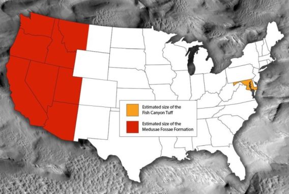 Diese Grafik zeigt die Fläche von Medusae Fossae (rot) verglichen mit der Fläche der kontinentalen Vereinigten Staaten und der Fläche des Fish Canyon Tuff, der größten Ablagerung explosiver Vulkanausbrüche. (Credits: American Geophysical Union)