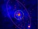 Chandra-Aufnahme der Zentralregion unserer Milchstraßen-Galaxie. Rote und hellblaue Kreise markieren Röntgenquellen, letztere mit Schwarzen Löchern als Komponenten. (Credits: NASA / Chandra)